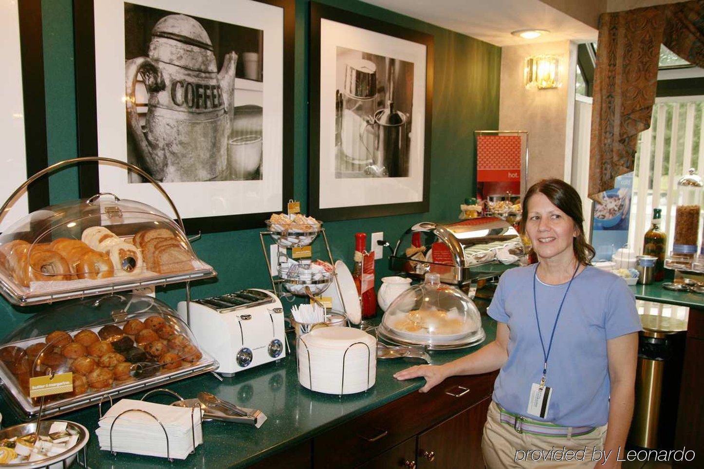 Hampton Inn West Columbus Restoran gambar
