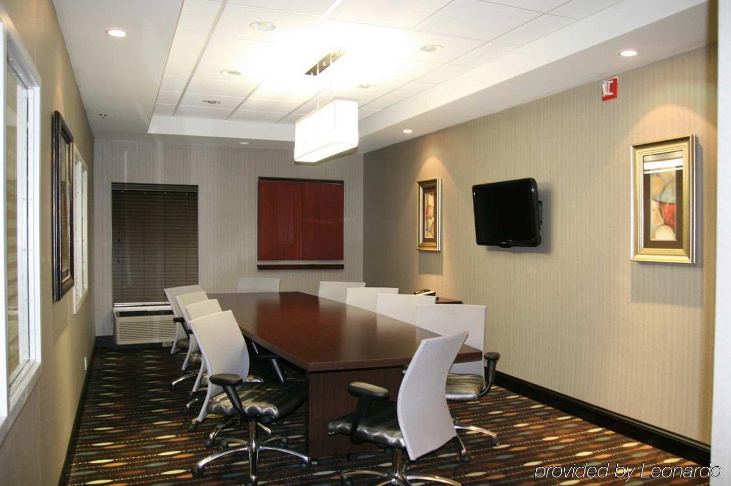 Hampton Inn West Columbus Perniagaan gambar
